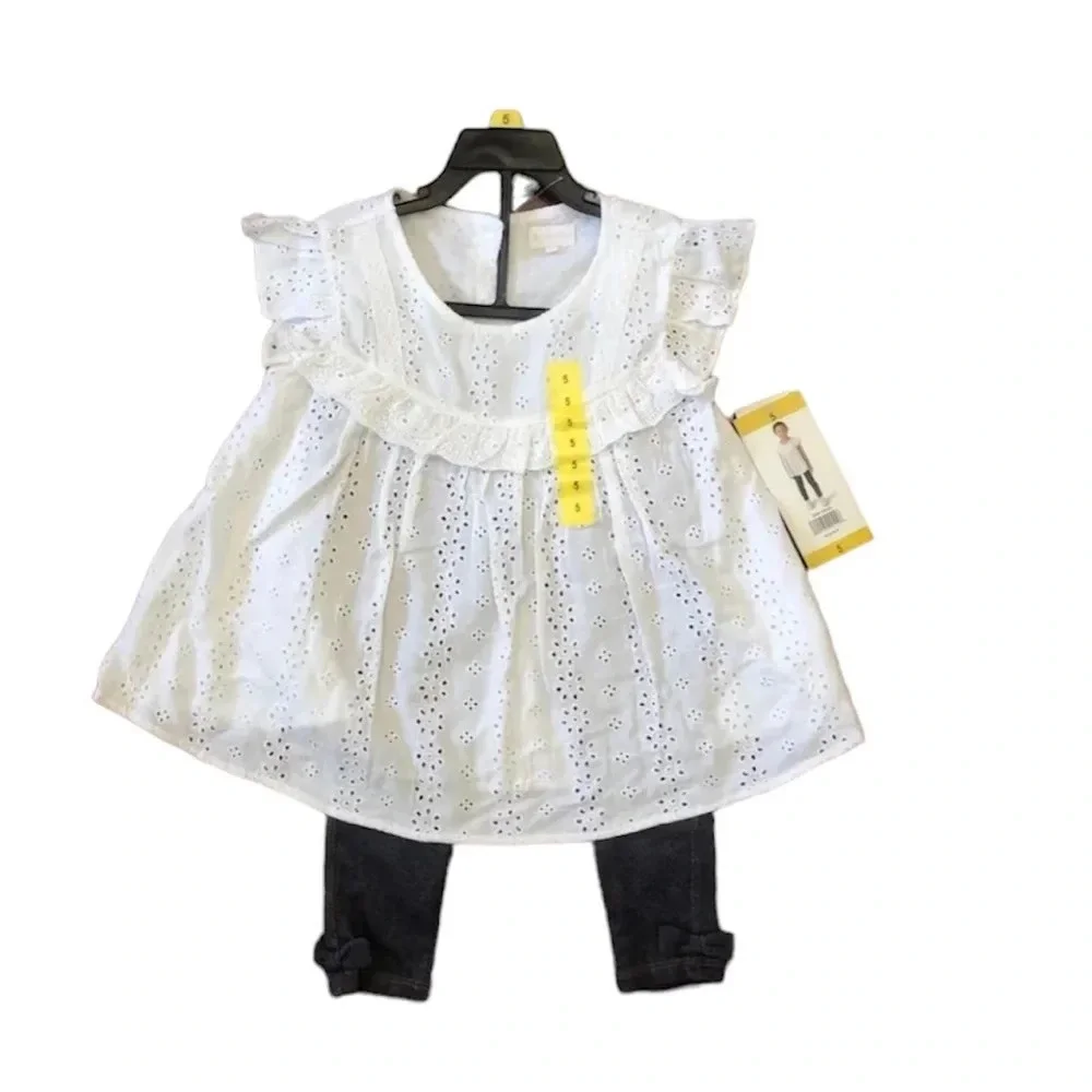 BCBGirls 2pcs Outfit Matching Set NWT 5T White cotton top with black tig…